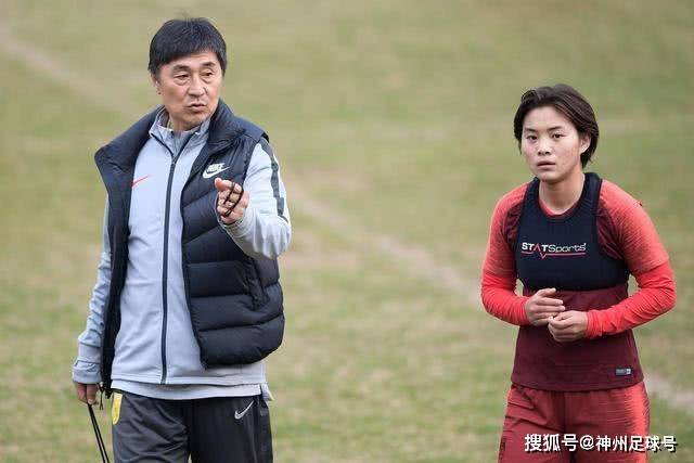 乌克兰对莫斯科发动史上最大规模的无人机打击